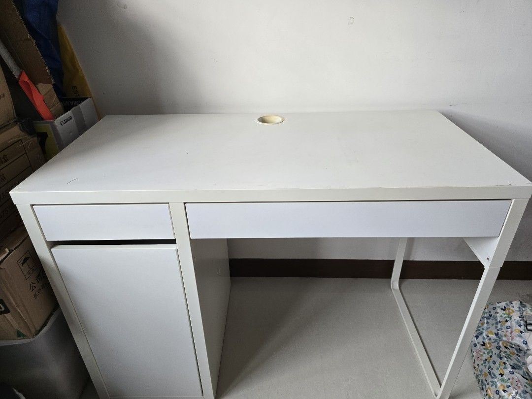 Ikea study table (Category: Tables & Sets) located in Singapore. Submitted by pandamummygiftshop (Listing ID 1449635077, Image 2). Description: size 105cm× 50cm need to arrange own transportation..