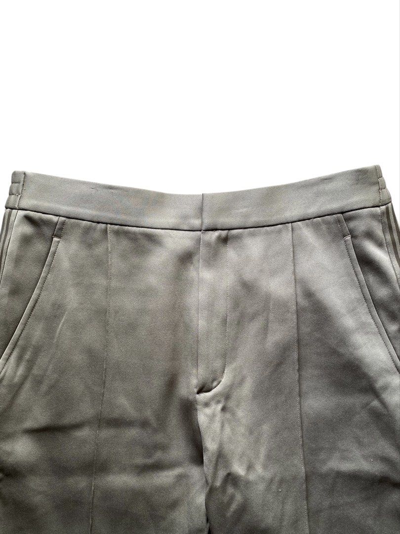 Initial Japan Trouser (Category: Trousers) located in Puerto Princesa. Submitted by something___. (Listing ID 1449587693, Image 1). Description: Initial Japan Trouser Tagged Size: 32-36 (Dimension) Length: 37 Inseam: 14.5 Leg Opening: 8.3 Condition: Excellent Color rate: 9.6 Flaws: Lightly used Mine: 1,000 -Shipping fee is not yet included. -Tags are already provided judge for yourself. -Color may vary due to lighting..