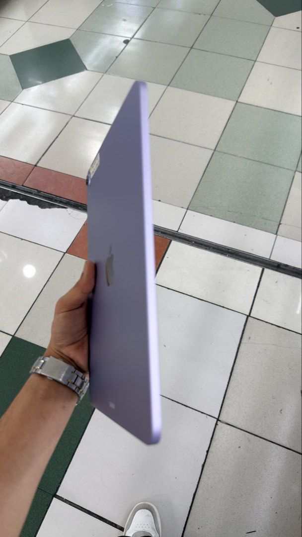Ipad Air M3 128gb 11' 89% BH (Category: iPad) located in San Juan City. Submitted by javedsgadgetshop (Listing ID 1449535456, Image 2). Description: WE BUY AND SELL SO PWEDE MAGBINTA OR SWAP ! INSTALLMENT OPTIONS : SPAY LATER / GGIVES / CREDIT CARD / SKYRO / HOMECREDIT (BRANDNEW) Quick Specs : 💵 Ipad Air M3 11' •128gb •US Variant •89% batt health •Factory Unlock •95% Smoothness •No hidden issue | No Repaired •100% Authentic | Not Refurbished •w/