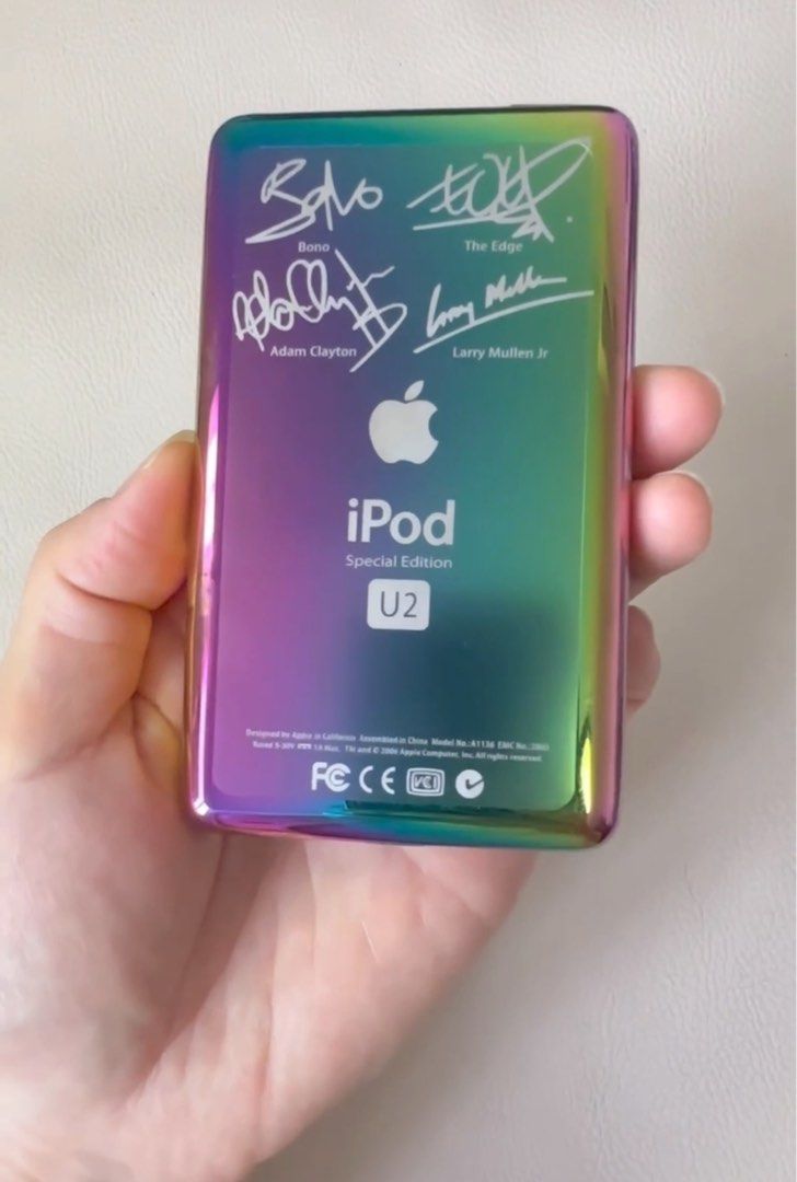 iPod Classic 7th Gen Ultra 1TB 5X Mod -Bluetooth Complete with box (Category: Other Gadgets) located in Manila. Submitted by yezdeal2017 (Listing ID 1449707099, Image 3). Description: 🍏 iPod Classic 7th Gen Ultra 1TB 5X Mod – ₱31499 The ultimate iPod for collectors and music lovers. Complete package with original-style box, upgraded 1TB storage, and preloaded with 300–400 movies plus 1,000+ songs. Enjoy offline entertainment with no ads, no subs