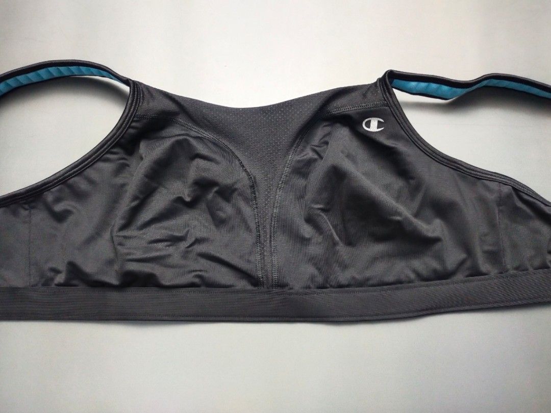 J192. CHAMPION SPORT BRA 38D (Category: New Undergarments & Loungewear) located in Gemas. Submitted by ausha.bundle (Listing ID 1449639080, Image 1). Description: 3 HOOK PLS TAKE NOTE THIS IS SELECTED BUNDLE @ THRIFT ITEM COMES WITH MIXED CONDITIONS..