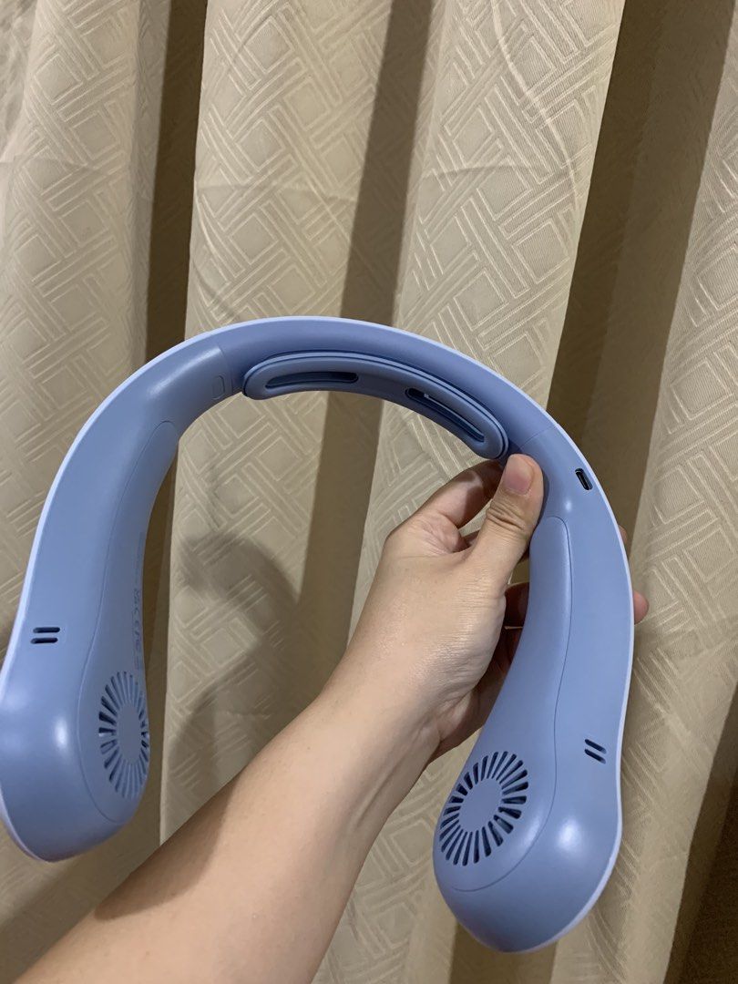 JisuLife Neck Fan (Category: Other Gadgets) located in Manila. Submitted by shopkriscloset (Listing ID 1449662682, Image 3). Description: Brand new! Decided this is not my style. I prefer the handheld fans Original price 1199 Price is negotiable, just offer a fair price :).
