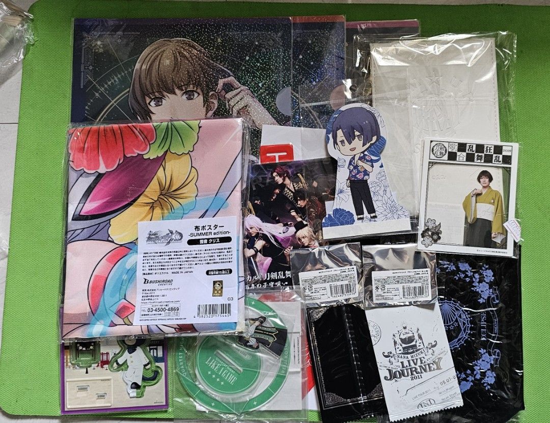 Kids Aniks - J-pop Anime Merchandise Bundle - SET A (Category: Character Goods) located in Baguio. Submitted by bitsbaguio (Listing ID 1449578112, Image 1). Description: - Bundle includes: Large poster, pouch, chibi acrylic standee, holograhic file folders, mirror, blind packs. - Also features: Smaller character cards, live journey themed item. - Ideal for: j-pop/anime fans. Great for your kiddos! Take all bundle [WYSIWYG] - SALE!!! from 1050 to 
