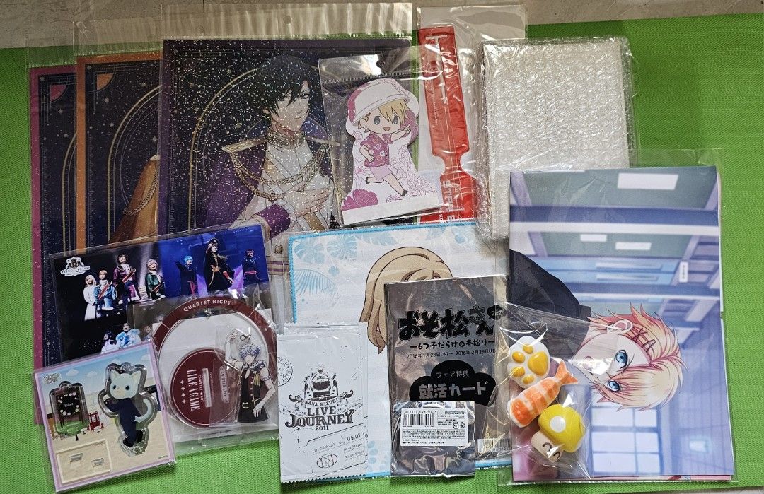 KIDS ANIKS - J-pop Anime Merchandise Bundle - Set B (Category: Vintage Collectibles) located in Baguio. Submitted by bitsbaguio (Listing ID 1449580700, Image 1). Description: - Assorted J-pop anime merchandise collection - Includes posters, acrylic stands, clear files etc. - Ideal for anime fans and collectors Take all bundle [WYSIWYG] -SALE!!! from 1050 to 850.