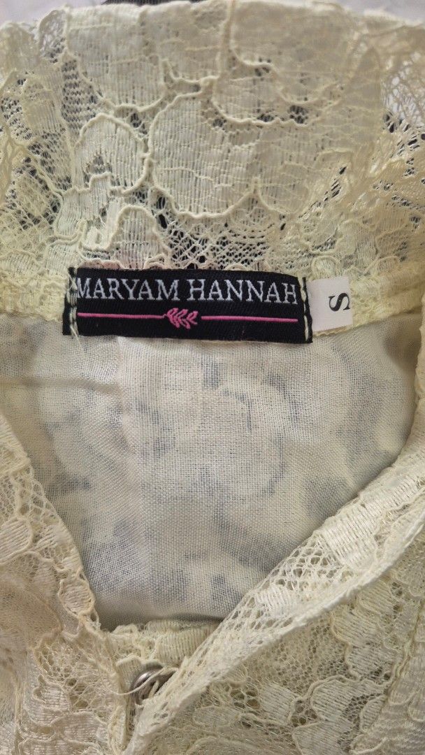 Kebaya Hannah Lace, Kain Batik Cotton (S size) (Category: Babies & Kids Fashion) located in Nilai. Submitted by minniemunch (Listing ID 1449583891, Image 3). Description: - Soft yellow lace kebaya with classic puff sleeve and ribbon tie - Matching batik sarong with traditional pattern - The waist tie is slightly pilling (refer pic 7).