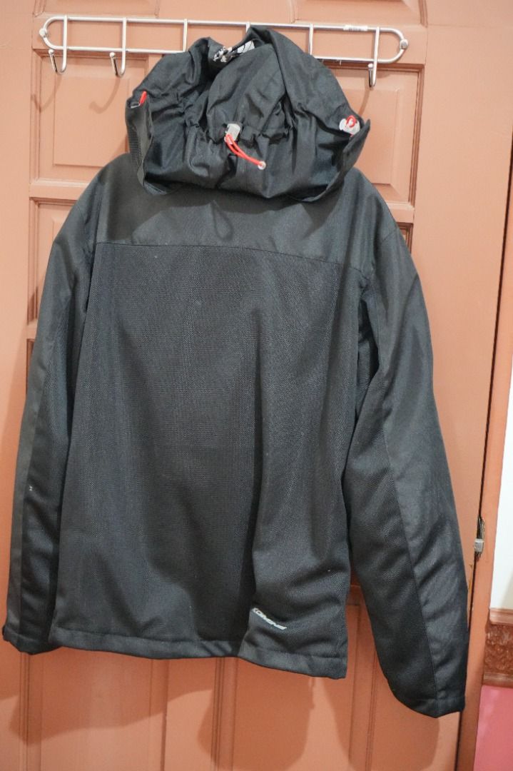 Komine Motorcycle Jacket XL (Category: Coats, Jackets and Outerwear) located in Makati City. Submitted by ronbelleza (Listing ID 1449552564, Image 3). Description: Good as new condition 1x lang nagamit too big for me.