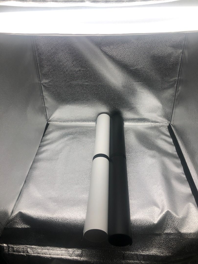 Large Studio Box (70x70x70 cm) (Category: Lighting & Studio Equipment) located in Las Pinas. Submitted by nekomiko1989 (Listing ID 1449538047, Image 2). Description: Large Studio Box (70x70x70 cm) Malaki size po ito pwede mag live selling ng mga bags damit sapatos at iba pa Foldable Working lights Warm & Cold USB Power Black & White Background LOCATION: Laspiñas City .