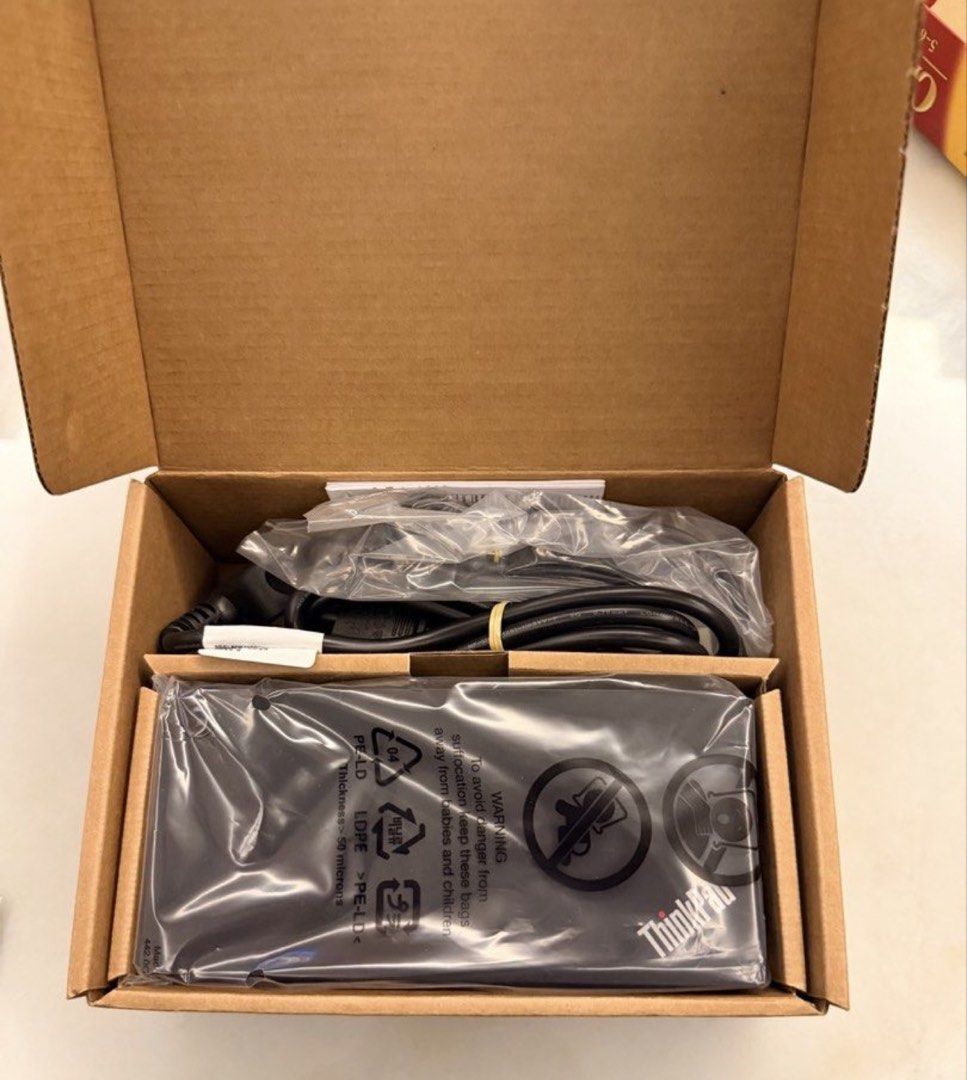 Lenovo ThinkPad Universal USB-C Dock509489559047383041