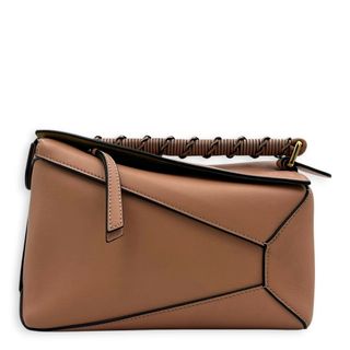 (Category: ) located in . Submitted by carousellluxury (Listing ID 1448982199, Image 1). Description: .