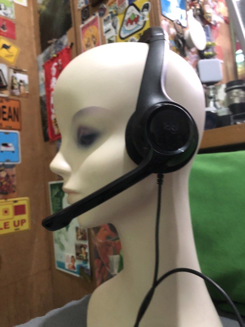 Logitech H390 PC usb Headset (Category: Headphones & Headsets) located in Quezon City. Submitted by markgolveo (Listing ID 1449542589, Image 2). Description: Logitech H390 PC usb Headset Tested working properly Very good audio output and input Clear crisp audio.