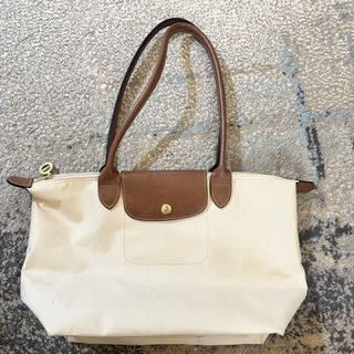 (Kategori: ) berada di . Dikirim oleh odeeyys (ID iklan 1449655795, Gambar 1). Deskripsi: .
