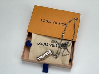 (Category: ) located in . Submitted by luxury_galeries (Listing ID 1449576110, Image 1). Description: .