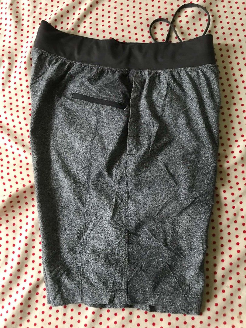 Lululemon T.H.E. Mens Short❗ (Category: Shorts) located in Bislig. Submitted by chrispril (Listing ID 1449562720, Image 1). Description: Lululemon T.H.E. Mens Short❗ As new condition 30-32 waistline 📩📩.