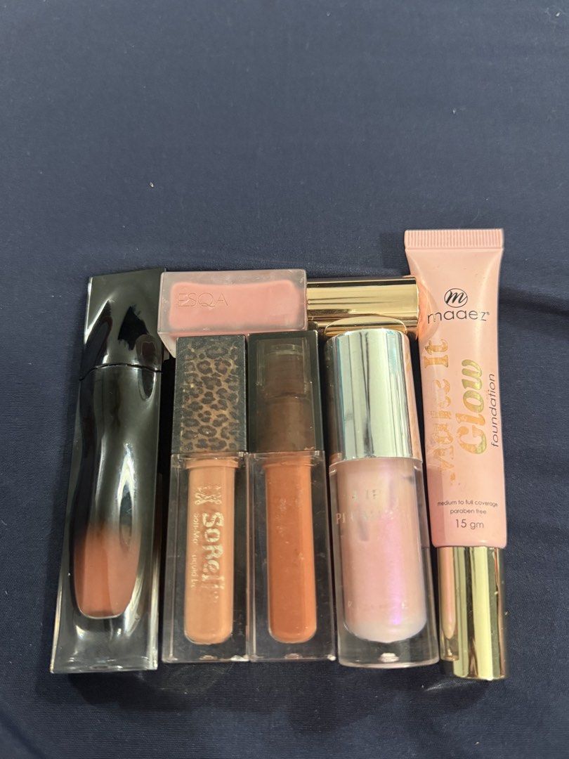 MAKEUP BUNDLE (Category: Makeup) located in Singapore. Submitted by happythriftshop._ (Listing ID 1449606049, Image 1). Description: TAKE ALL $10 CAN DM FOR SHADE AND SWATCHES.