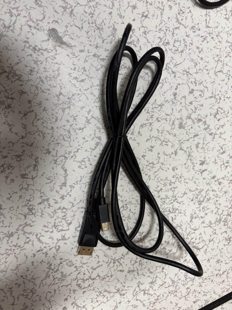 Microsoft Surface Dock 2 with Power Supply and Cables509042501585489924