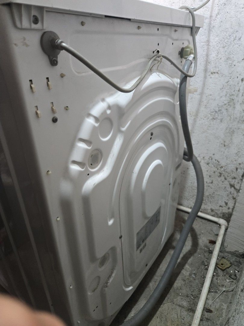 Midea Front Load Washing Machine 6kg (Category: Washing Machines and Dryers) located in Baliuag. Submitted by chelaz (Listing ID 1449539836, Image 3). Description: RUSH SALE as-is BAWAL sa MASELAN pero PWEDE sa WAIS at Nagtitipid... ☺️ working unit as in using it till this day and been using it for more than 5years. Already bought an upgrade to combo washer/dryer kaya binebenta. no intention to keep this so price as posted or please send your bes