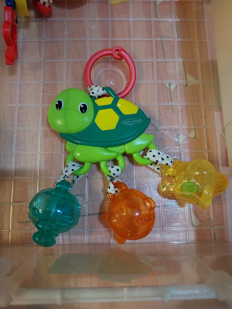Mobile Rattle (Category: Infant Playtime) located in Makati City. Submitted by monicaelise (Listing ID 1449700229, Image 1). Description: like new.