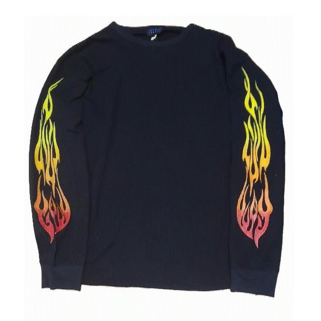 mt:2 flames black thermal long sleeves (Category: Tshirts & Polo Shirts ) located in Caloocan City. Submitted by silvertab (Listing ID 1449652958, Image 1). Description: early 2000s mt:2 thermal length: 28 width: 21 +ship.