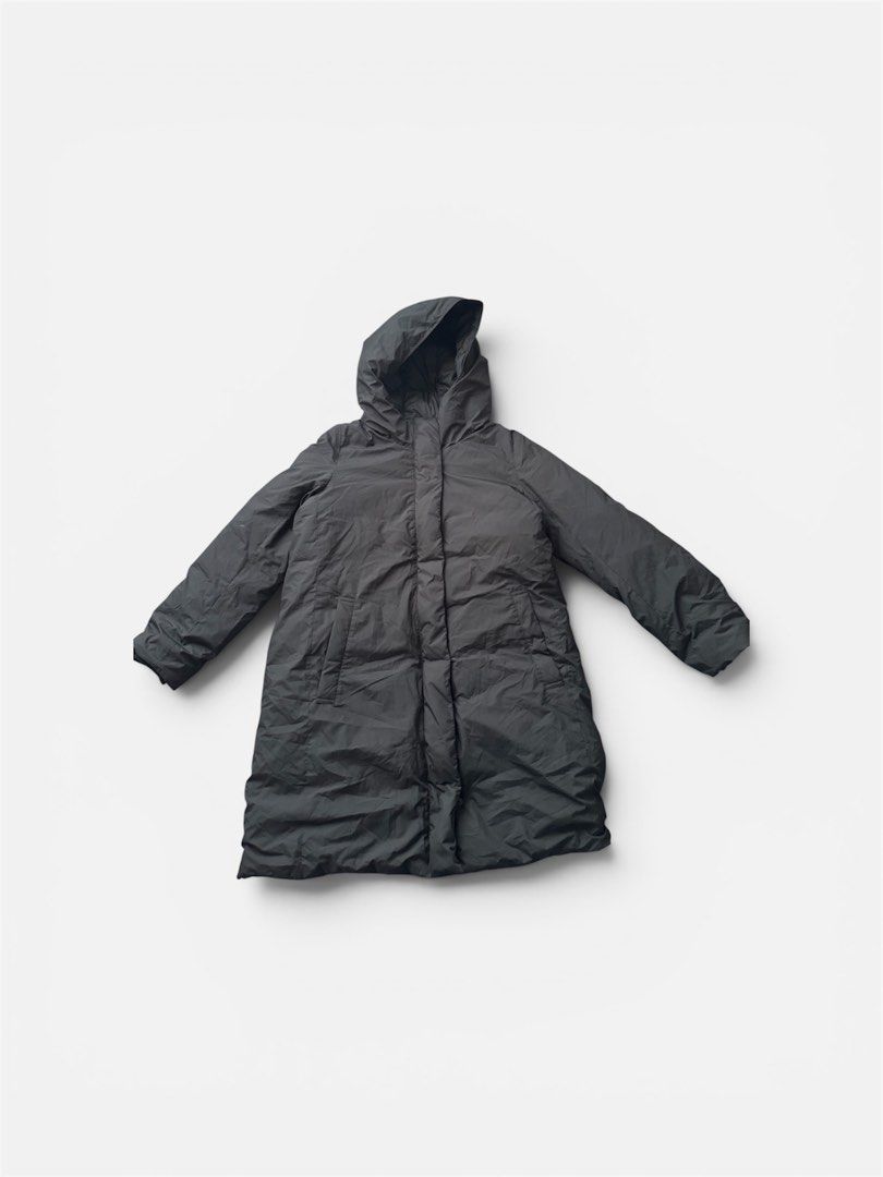 Muji Puffer Jacket Size L Dark Grey Hooded (Category: Coats, Jackets and Outerwear) located in Trece Martires City. Submitted by lakingking (Listing ID 1449602201, Image 1). Description: - Uniqlo Puffer Jacket Womens - Like new - Color: Dark Grey - Design: Hooded - Size: Large (L) - Ideal for cold weather - Feel free to ask any questions!.