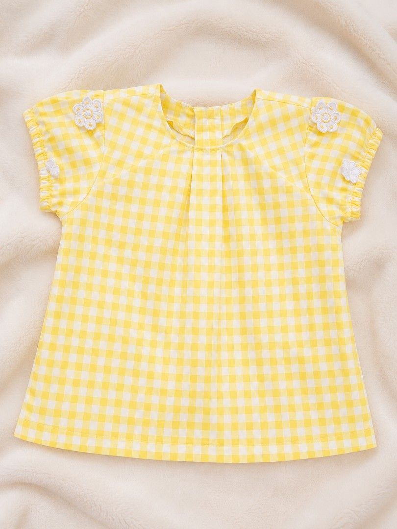 My First Chicco Yellow Plaid 15 months (Category: Babies & Kids Fashion) located in Davao. Submitted by jajai_7 (Listing ID 1449664843, Image 1). Description: .