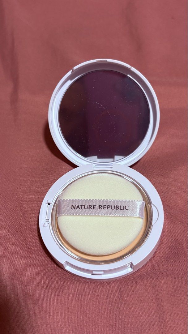 Nature Republic Pressed Powder (Category: Makeup) located in Manila. Submitted by gemsy (Listing ID 1449672983, Image 3). Description: Bought in Korea Nature Origin Cover Two Way Pact Shade: Natural Beige 02.