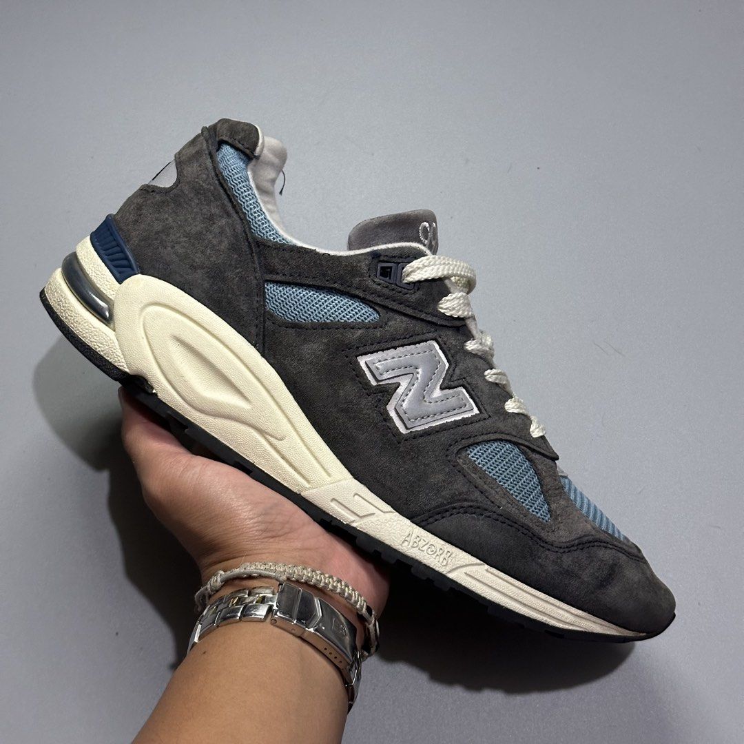 NEW BALANCE 990v2 x Teddy Santis (Category: Sneakers) located in Baguio. Submitted by macshop_items (Listing ID 1449702750, Image 2). Description: NEW BALANCE 990v2 x Teddy Santis - Size 8.5us(26.5cm) - Excellent condition - Small sockline ₱ 2,480 + sf.