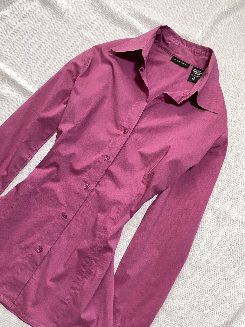 New York & Company Pink Statement Corporate Office Button Collared Top (Category: Longsleeves) located in Quezon City. Submitted by mossimoss (Listing ID 1449641073, Image 3). Description: chest 38 waist 30 length 25.5 flaws: none.