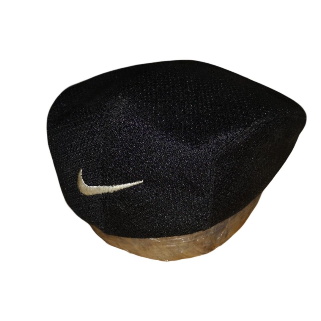 Nike Mesh Beret Hat (Black, fits best Medium) (Category: Caps & Hats) located in General Mariano Alvarez. Submitted by hundred_lives (Listing ID 1449576863, Image 2). Description: Nike Mesh Beret Hat (Black, fits best Medium) Authentic Original Good Condition Vintage Piece ‼️***Or Best Offer Wins***‼️ ‼️***Split Or As Pack***‼️ ‼️***Negotiable All Items***‼️ Tags: burberry fendi mcm givenchy yohji yamamoto rick owens prada dolce & gabbana channel