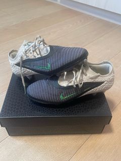 （分類：）位於 。 由 footballtech 提交（商品編號 1449557289，圖片 1）。簡介： 。