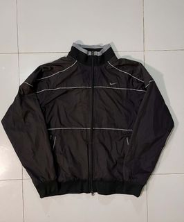 (Category: ) located in . Submitted by thrifts.or_drifts (Listing ID 1449727298, Image 1). Description: .