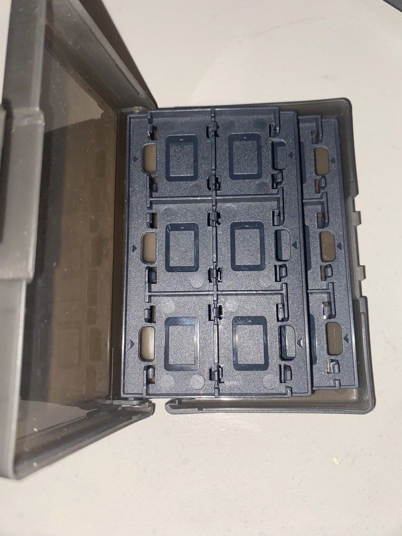 Nintendo Switch Game Case (Category: Cases & Covers) located in Mandaluyong City. Submitted by soda297 (Listing ID 1449658224, Image 2). Description: Selling Nintendo Switch Game Case MOP: Gcash or Bank Transfer MOD: Lalamove (delivery is on the buyer).