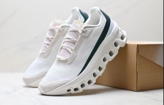 (Category: ) located in . Submitted by khai.uasneakers (Listing ID 1449640451, Image 1). Description: .