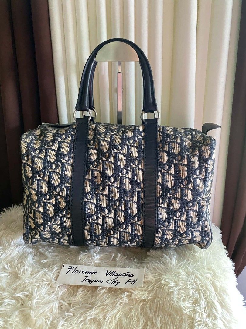 Orig vintage Dior boston 30 (Category: Luxury Accessories) located in Tagum. Submitted by luxbagelyas (Listing ID 1449612016, Image 2). Description: Good condition minimal rubs sa corners sign of used normal sa mga vintage japan items.