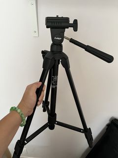 （分類：）位於 。 由 thriftypretty.852 提交（商品編號 1449600098，圖片 1）。簡介： 。