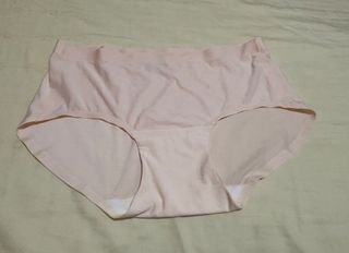 (Category: ) located in . Submitted by hellok1tty (Listing ID 1449703212, Image 1). Description: .