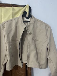 (Kategori: ) berada di . Dikirim oleh oochillaa (ID iklan 1449660006, Gambar 1). Deskripsi: .