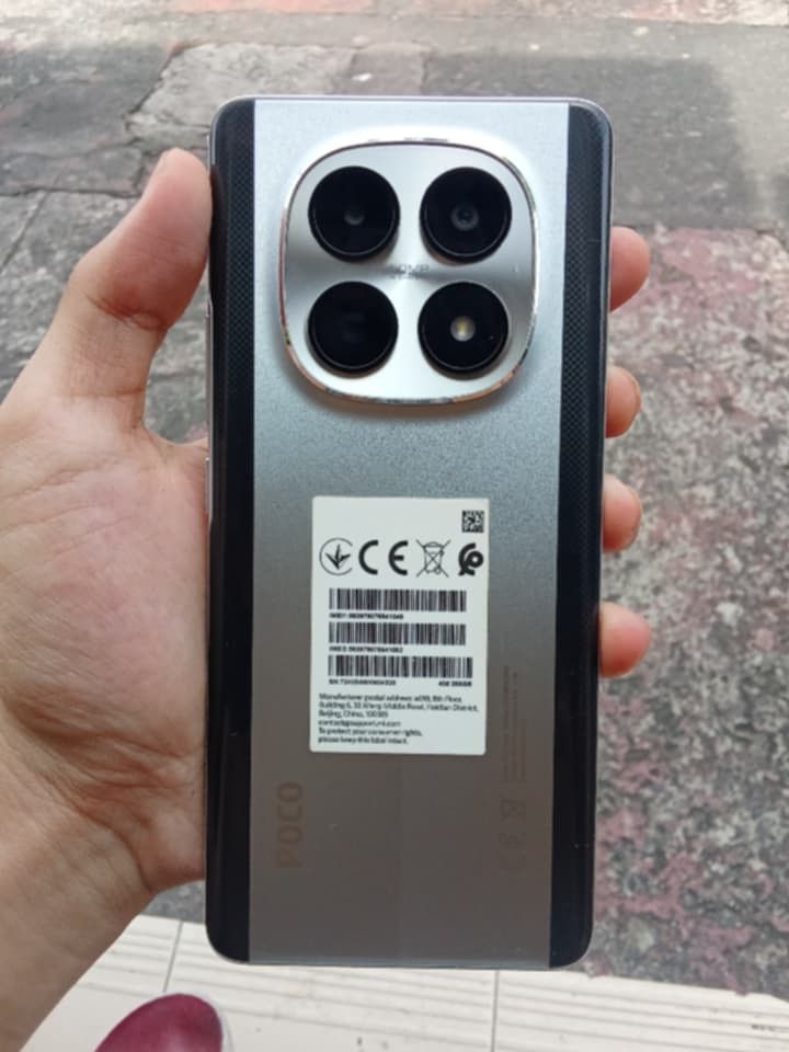 POCO M8 5G 8+8/256GB (Category: Xiaomi) located in Marikina City. Submitted by traviz_ (Listing ID 1449570578, Image 2). Description: - POCO M8 5G - 8GB RAM + 8GB Extended RAM - 256GB Internal Storage - Sleek and modern design - Fast 5G connectivity - Box, charger..