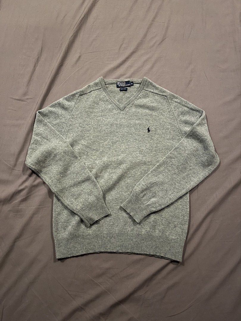Polo Ralph Lauren Wool V-Neck Sweater (Category: Coats, Jackets and Outerwear) located in Pasig City. Submitted by garagesellerzz (Listing ID 1449581480, Image 1). Description: - Brand: Polo Ralph Lauren - Color: Green - Style: V-neck Sweater - Condition: Used once, like brand new - Material: 100% Wool - Size: M (21x27 inches) - Location: Pasig.
