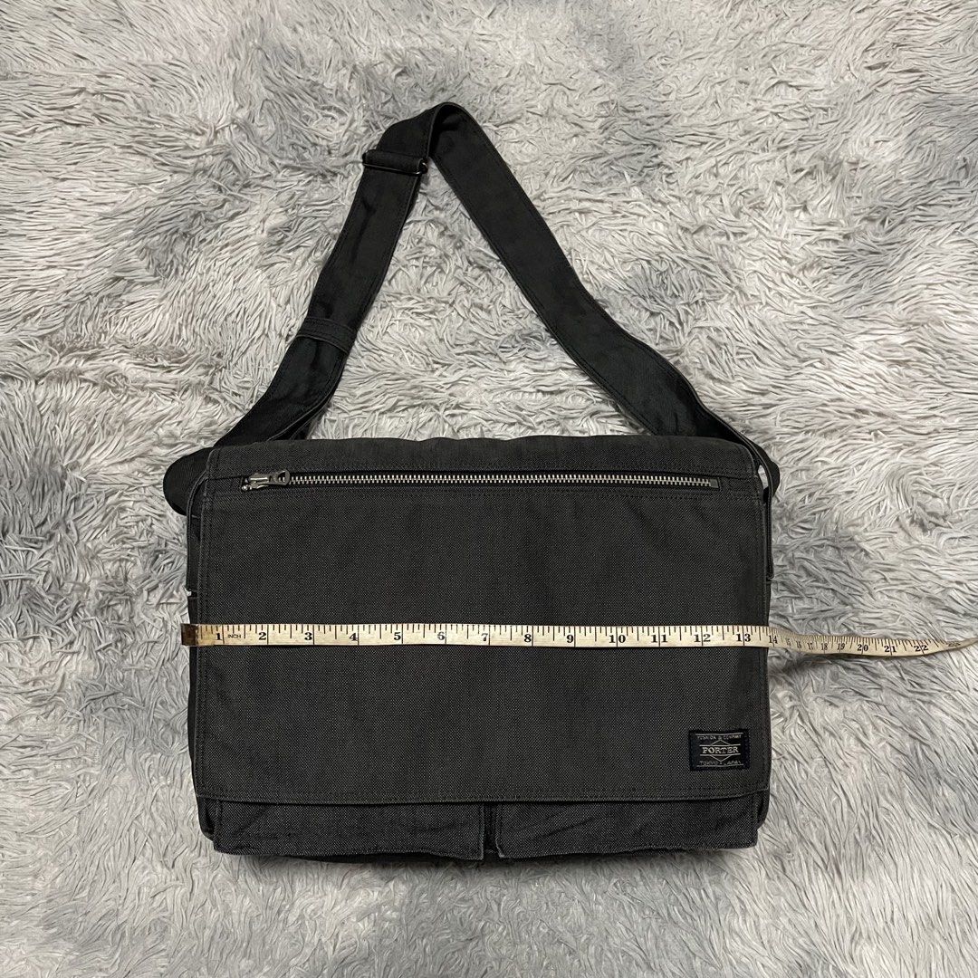 PORTER Smoky Flap L Shoulderbag (Category: Sling Bags) located in Bauang. Submitted by thriftypockets92 (Listing ID 1449653234, Image 3). Description: .
