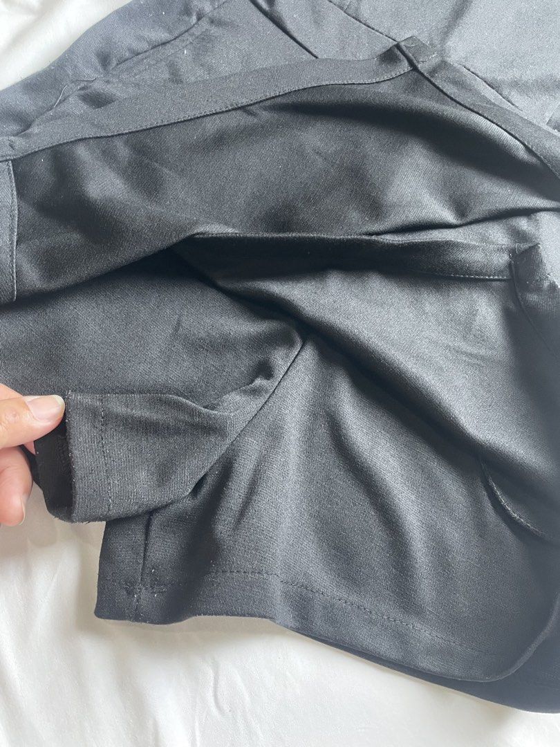 Posh Code black jumpsuit (Category: Jumpsuits) located in Kuching. Submitted by marblelyscha (Listing ID 1449548310, Image 3). Description: Slightly stretchable, cute romper can wear on everyday use. Wear a few time only. Still in good condition..