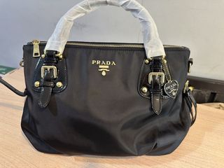 (Category: ) located in . Submitted by preloved_by_ea (Listing ID 1449712990, Image 1). Description: .