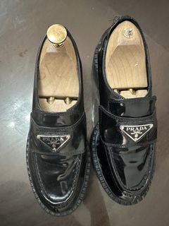 (Category: ) located in . Submitted by wear.next (Listing ID 1449609345, Image 1). Description: .