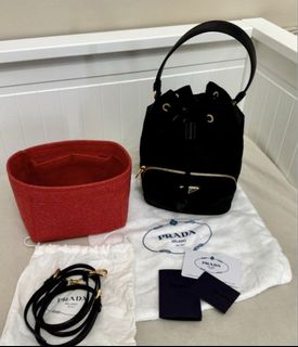 (Category: ) located in . Submitted by elle21fabfinds (Listing ID 1449553145, Image 1). Description: .