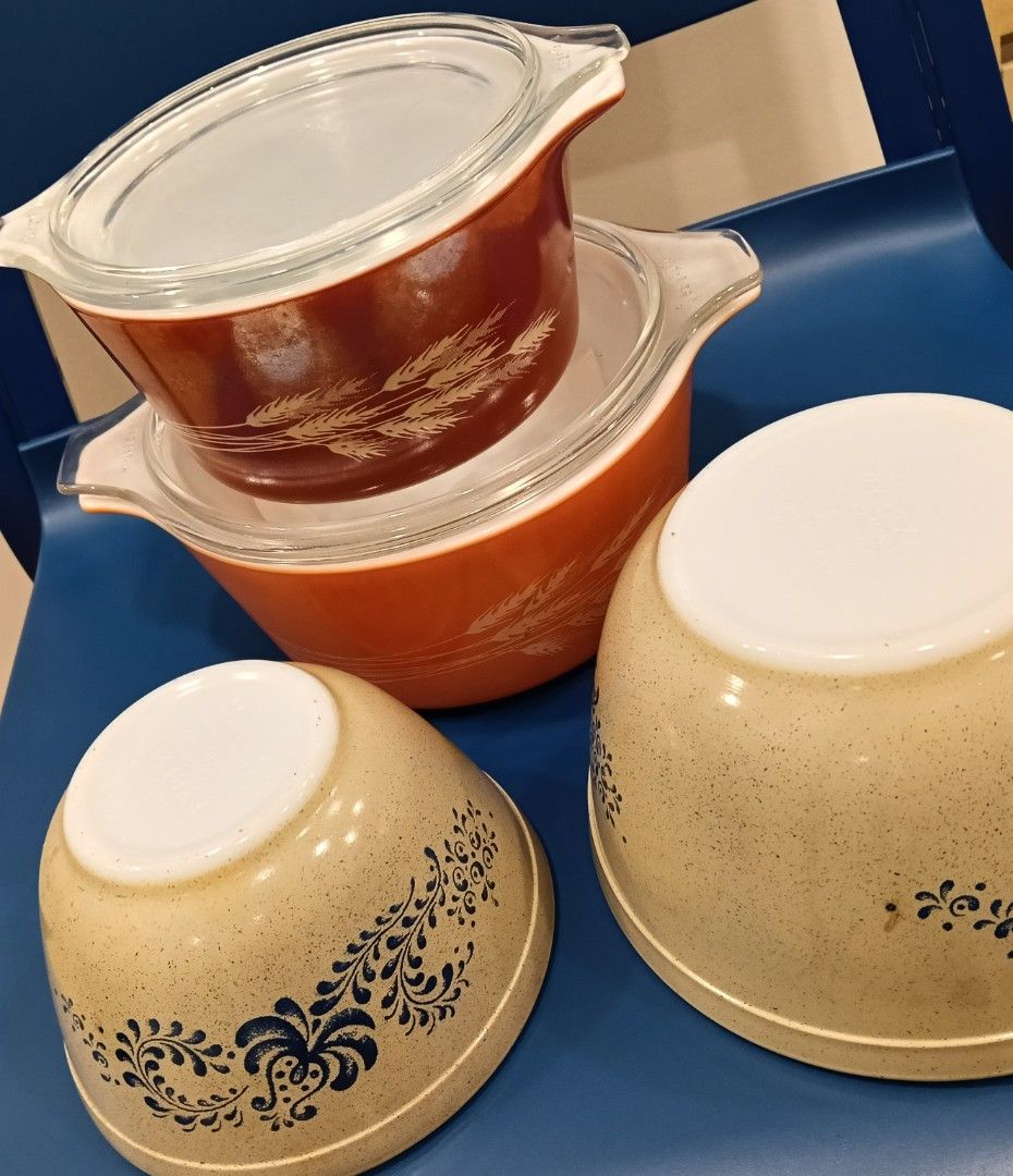 Pyrex...all for 100$