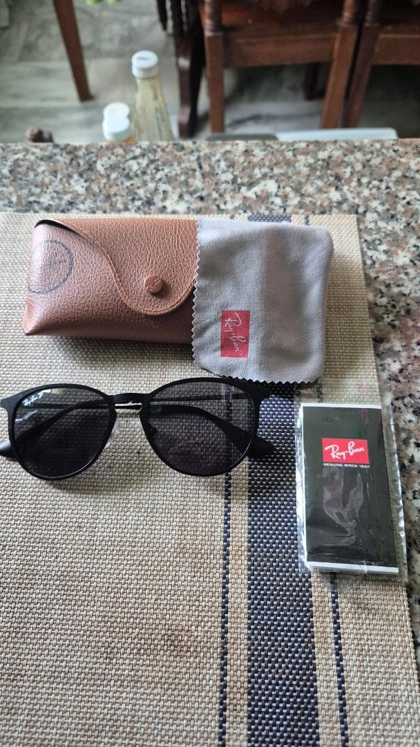 Ray-Ban RB3539 006/5A Erika Sunglasses (Category: Sunglasses & Eyewear) located in Binan City. Submitted by kimaisa112 (Listing ID 1449574151, Image 1). Description: - Authentic Ray-Ban Erika Sunglasses (Model RB3539) - Size: 54 - Frame Color: Black - Lens Type: Polarized - Condition: Used but in a very pristine condition - Includes: Original case, cleaning cloth, and booklet.