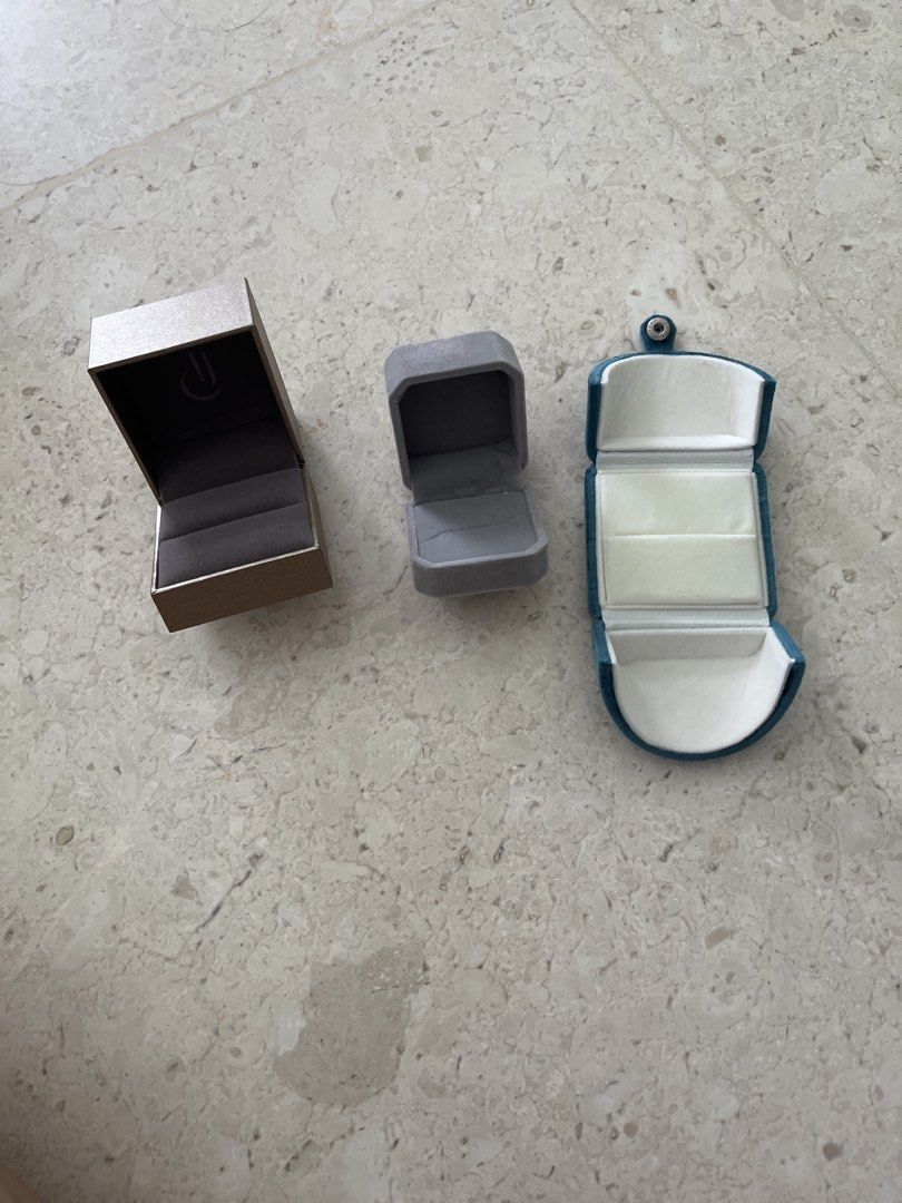 Ring boxes (Category: Accessory holder, box & organizers) located in Singapore. Submitted by daffytlh (Listing ID 1449591983, Image 2). Description: 1 for $1.