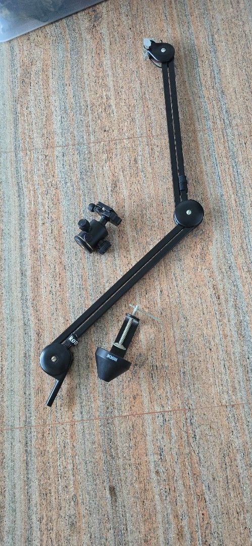 Rode Microphone Boom Arm with free Accessories