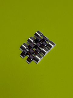 （分類：）位於 。 由 eameschair 提交（商品編號 1449604733，圖片 1）。簡介： 。