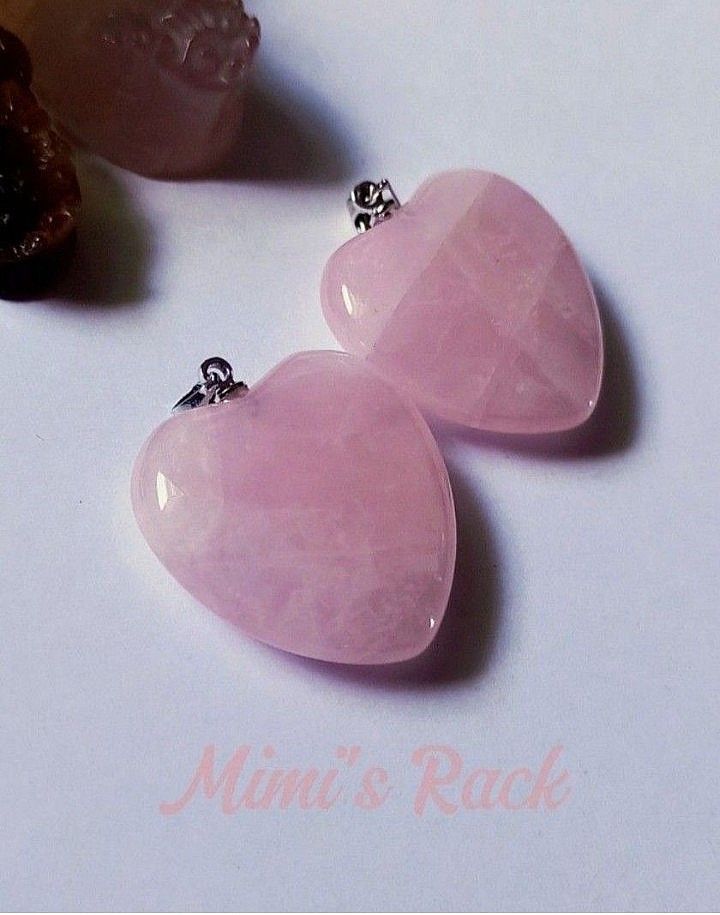 Rose Quartz Heart Pendant with Silver Clasp (Category: Necklaces) located in Taguig. Submitted by mimisrack (Listing ID 1449726462, Image 2). Description: 🩷A tender symbol of love, compassion, and emotional healing. -Genuine rose quartz carved in a delicate heart shape -Polished finish with soft natural pink glow -Elegant silver clasp for secure and refined detailing -Represents unconditional love, peace, and emotional balance -A romantic pendan