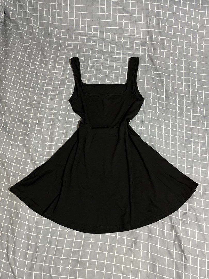 SHEIN Black Cut-Out Mini Dress (Category: Dresses) located in Manila. Submitted by az0r_ (Listing ID 1449650807, Image 1). Description: - Black mini dress from SHEIN - Square neckline with stylish side cut-outs - Flattering flared skirt - Versatile for night outs or casual wear - Effortless to style with accessories - Refer to label for exact sizing.